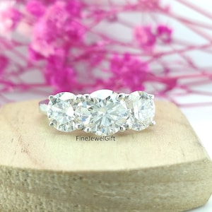 3 Stone (7.5MM/6.5MM Side)Solid White Gold Ring 3.87Ct Round Solitaire Engagement Ring/925 Silver Ring/Real Moissanite & Lab Diamond Ring