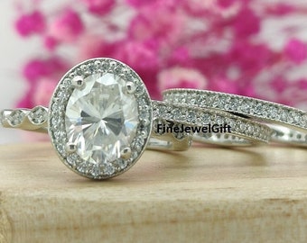 9x7 MM Oval Cut Lab-Grown & Moissanite Halo Engagement Ring Set/Solid White Gold Ring Set/Bridal Ring Set/Wedding Ring Set/925 Silver Ring