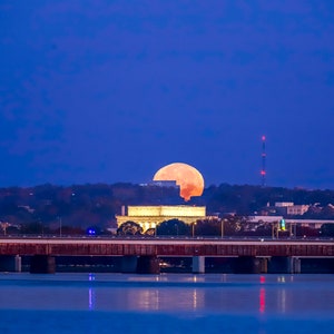 Lincoln Memorial Full Moon, Washington DC Photography, DC Wall Art Decor, National Monument Architecture, DC landmark photo Arlington Bridge