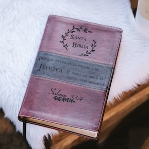 Biblia en Español Kostüm, Biblia Reina Valera 1960 en Espanol, Custom Gravierte, Spanische Bibel, Christliche Geschenke, Taufgeschenke