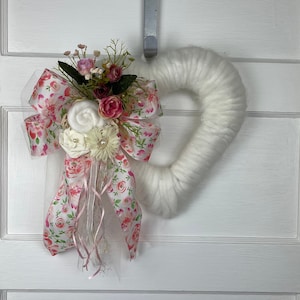 Heart Wreath, Heart shaped wall hanging,  Vintage Victorian Heart, Heart wreath decor,  Gift for her, Indoor heart wreath, yarn wreath decor