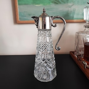 Antikes Silber überzogene weinrote Krug-Bacchus-Masken-englische Kristallwein-Karaffe viktorianische Glaskaraffe