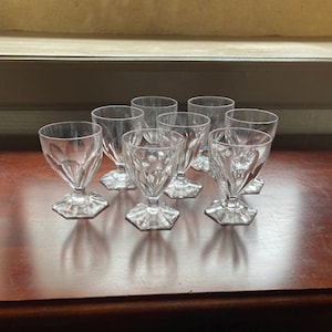 Set of 8 Rare French Vintage Crystal Cordial Glasses – Unusual Base Design, Elegant Charm