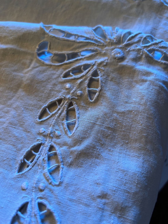 フランス製ヴィンテージ刺繍テーブルクロス - 手刺繍ホワイトカット