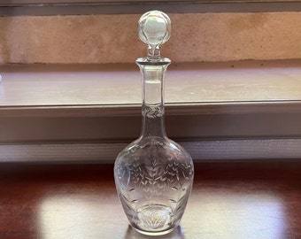 Stunning Classic French Vintage Crystal Carafe with Stopper - Elegant and Handmade
