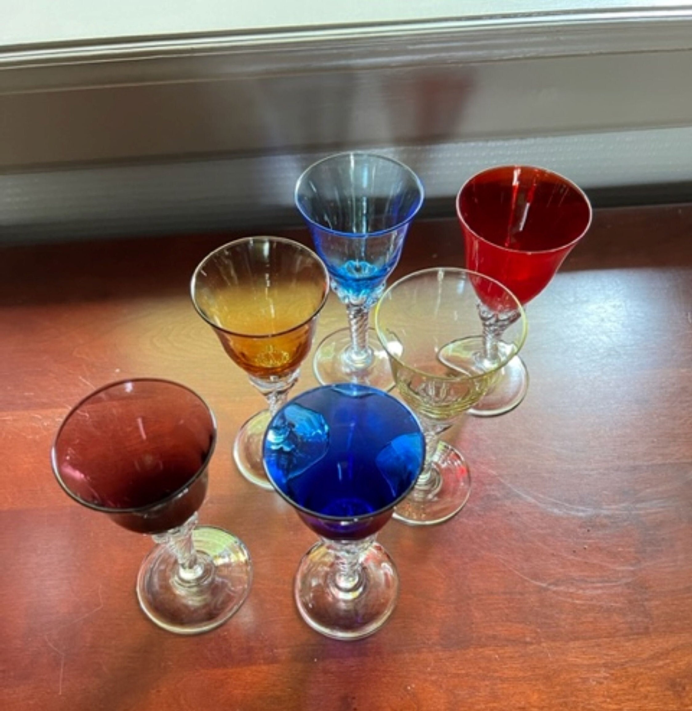 ヴィンテージ ワイングラス 6客セット 色付 ハンドペイント 金彩 ムラノ? ベネチアングラス? アンティーク フラワーガーランド  | ハンドペイント ゴールド ウイスキー セット 7点