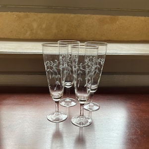Set of 4 French Vintage Crystal Wine Glasses – Elegant, Etched, and Effortlessly Chic