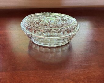 フランスのヴィンテージクラシックガラスバターディッシュ - 時代を