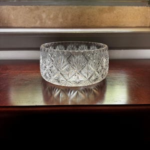 French Vintage Crystal Bowl – Intricate Cut Design, Elegant French Decor