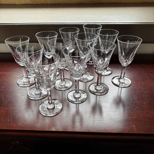 Copas de vino de cristal francés St. Louis vintage: exquisita elegancia artesanal