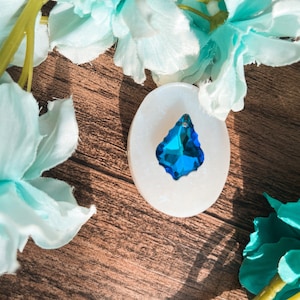 Crystal Faceted Silicone Molds: Resin Keychain, Suncatcher Charms