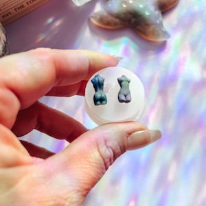 Thin Body Silicone Mold – Mini Female Figure Mold for Resin Nail Charms, UV Resin, Clay, and DIY Art Projects