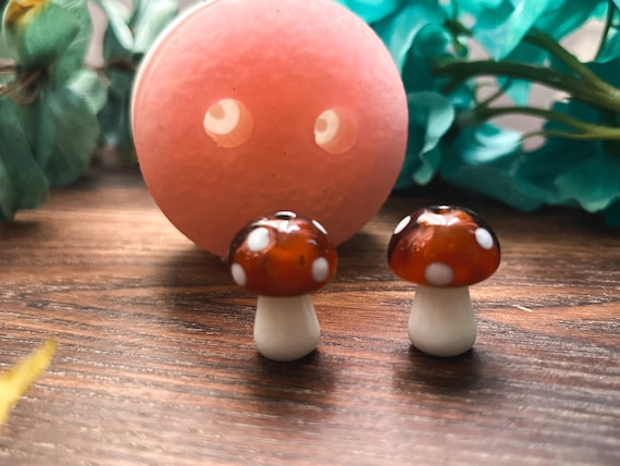 Mushroom Mold, Mushroom Bead Mold, Silicone Mold, Resin Mold, Silicon  Mould, Bead Mold, Glossy Mold, Glass Mold, Small Mold, Glossy Mould 