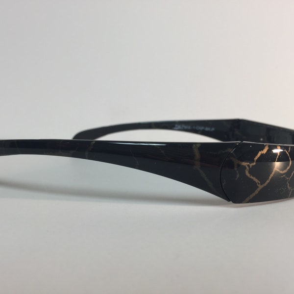 Headband That Fits Like Sunglasses - SqHair Bands - Folding Headband - Cracked Black Paint