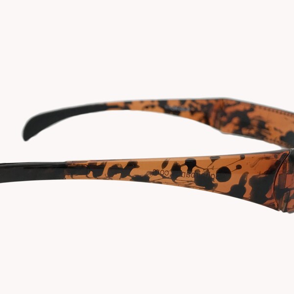 1 Headband That Fits Like Sunglasses - SqHair Bands - Folding Headband - Tortoise