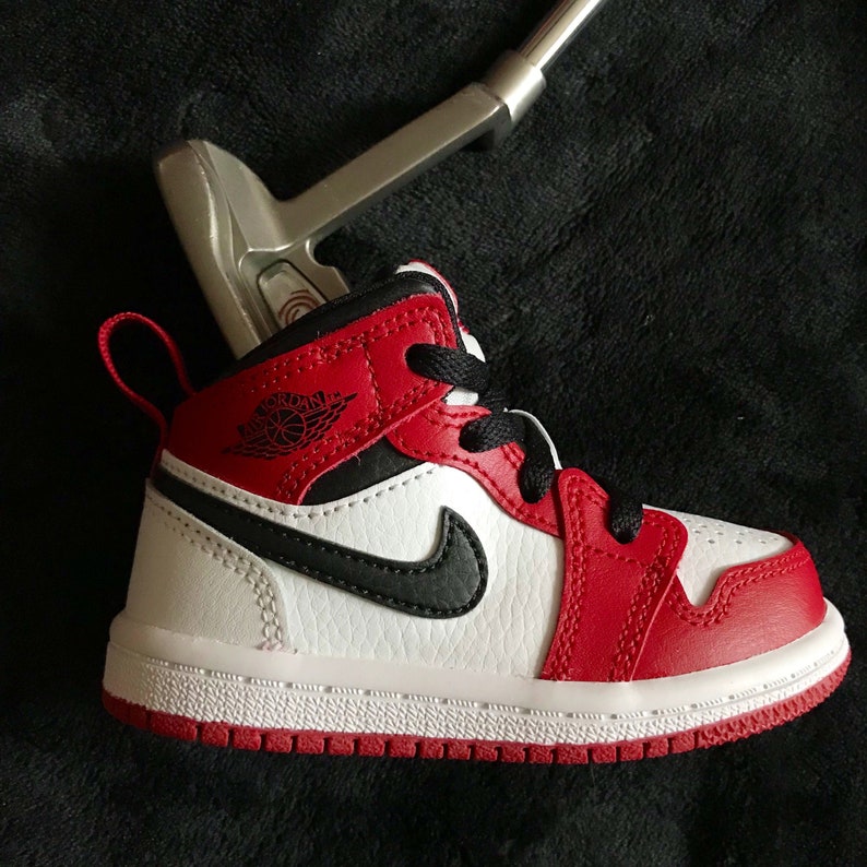 Jordan 1 Chicago Custom Golf Putter Cover Etsy