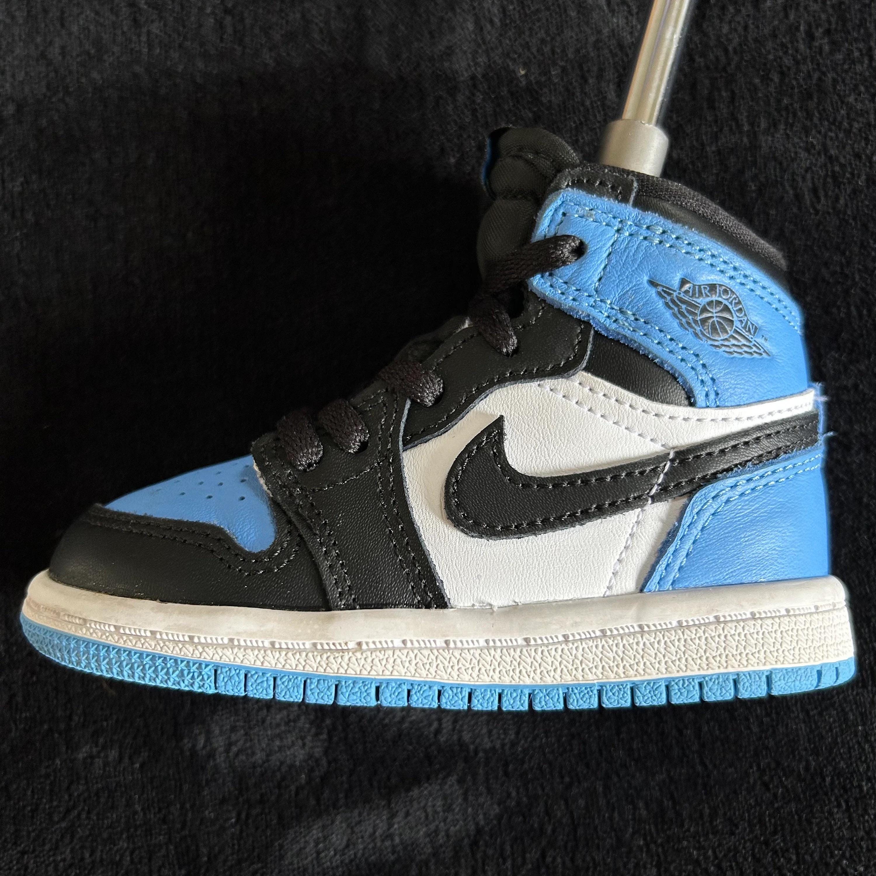 used off white jordan 1 unc