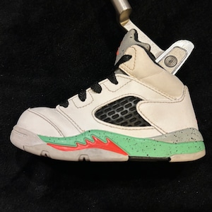 green space jam jordans