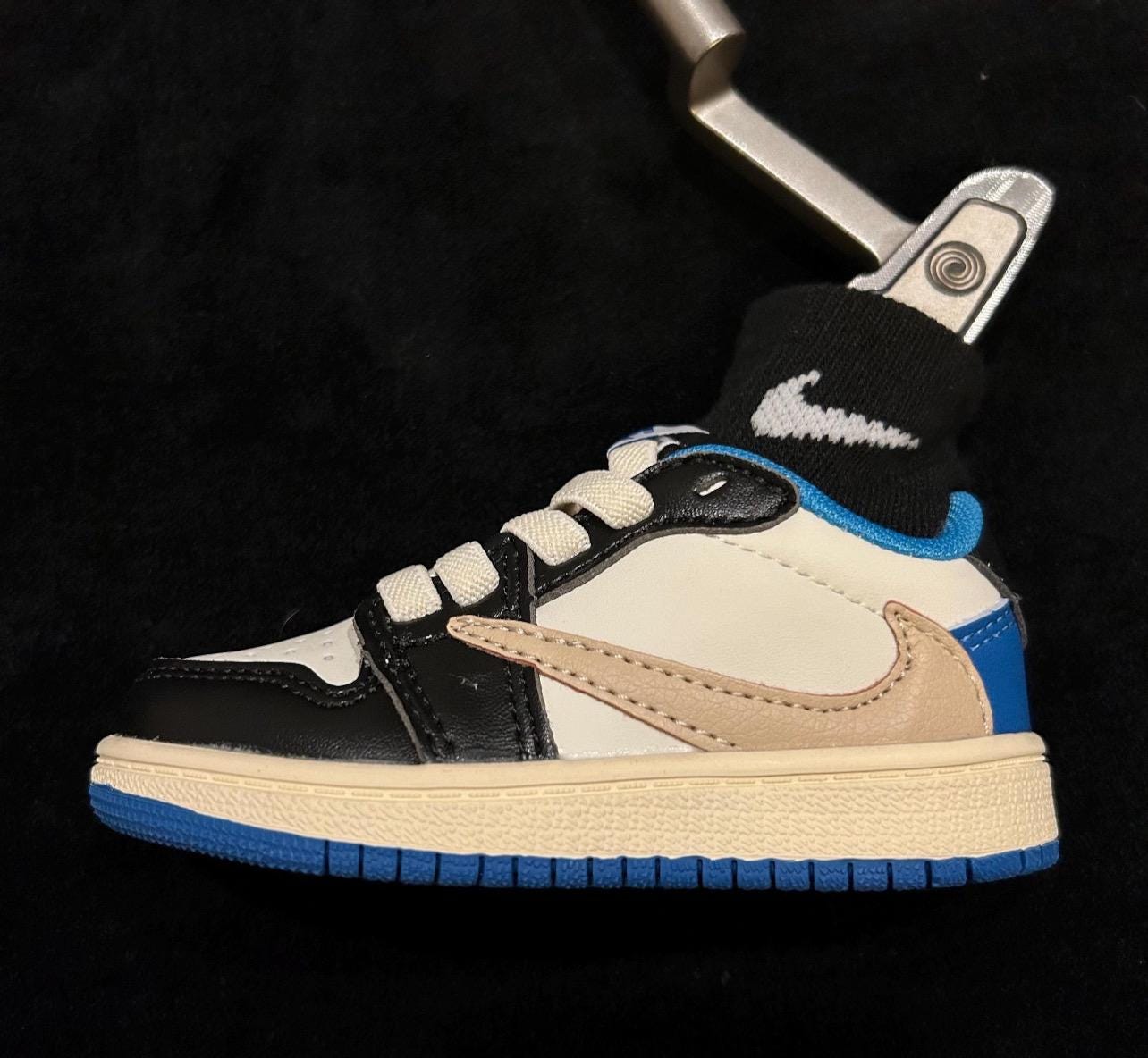 custom travis scott jordan 1