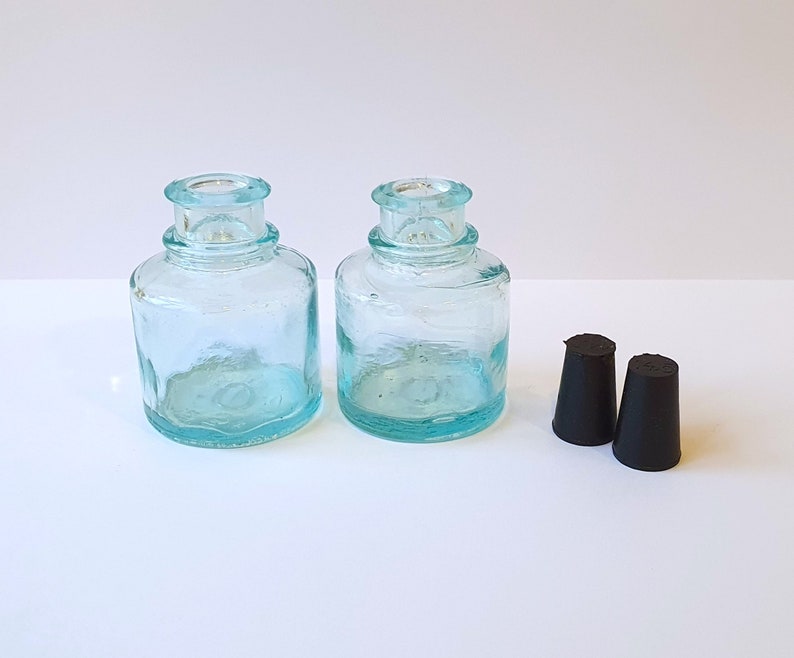 2 Vintage Ink Barrels, 2 Vintage Inkwell Pots, Old Green Glass Ink