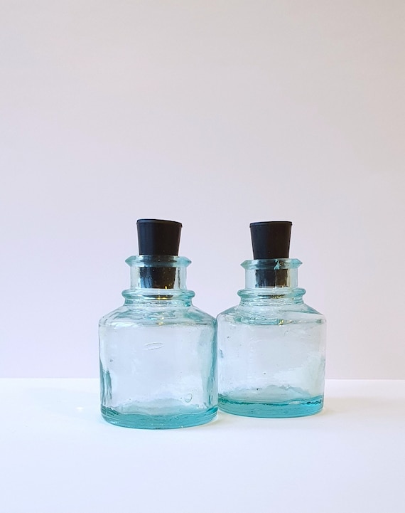 Set of 2 Vintage Light Green Glass Apothecary Bottles, 1950s Rubber Stopper