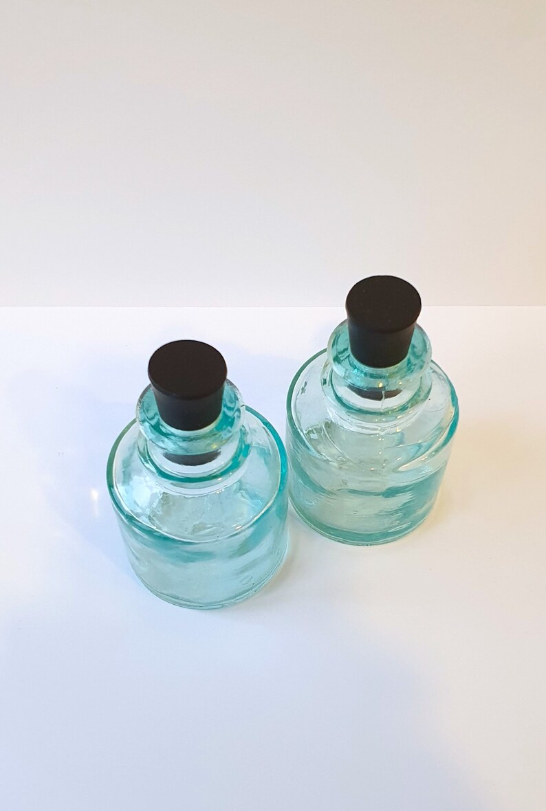 2 Vintage Ink Barrels, 2 Vintage Inkwell Pots, Old Green Glass Ink