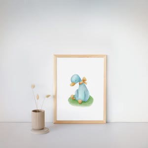 Dummer Gans Kinderzimmer Wand Dekor. Niedliche Gans auf grünem Gras, Digitaldruck. Fröhliche Tierfigur Kinderzimmer Wandkunst. Kinder-Geburtstagspostkarte
