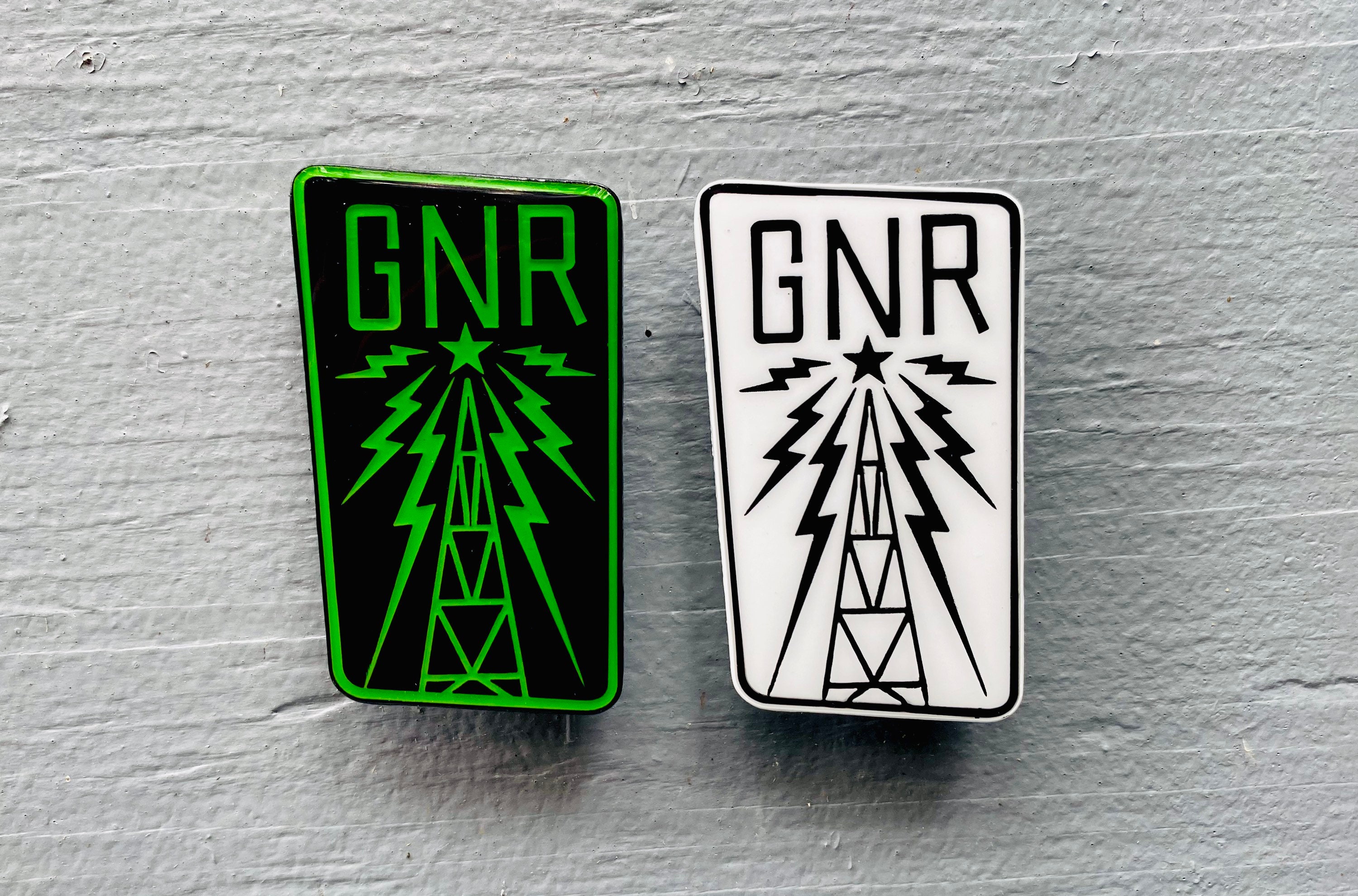 Galaxy News Radio 2 Inch Enamel Pin - Fallout 3 - Three Dog