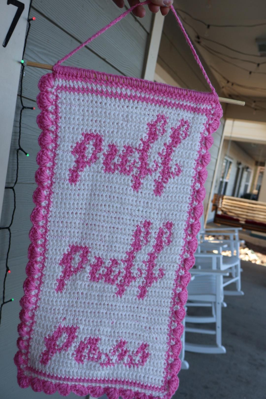 30 Tapestry Crochet Patterns: Our Favorite Wall Art, Bags, and Gifts 25 Puff Puff Pass Tapestry Crochet Pattern