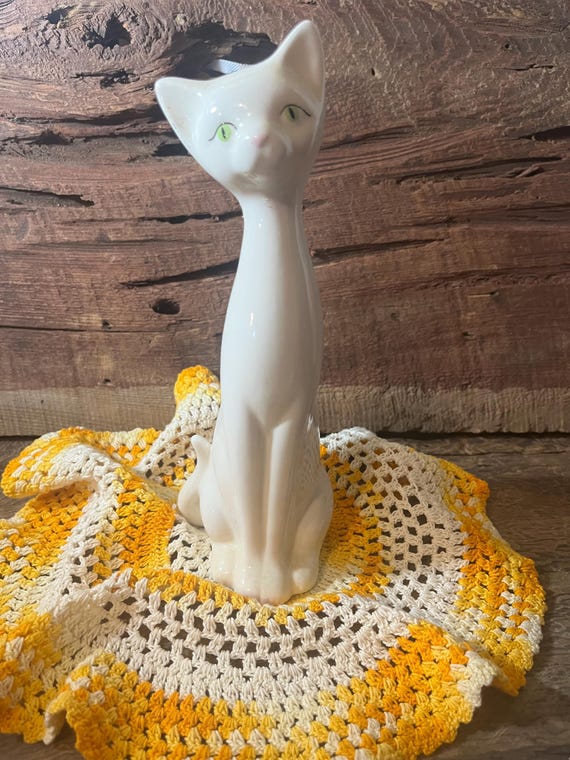 Vintage Porcelain Siamese Cat Figurine