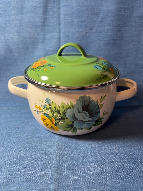 Pioneer Woman Floral Mini Dutch Oven Cookware - Charming Kitchen Essential for Small Batch Cooking