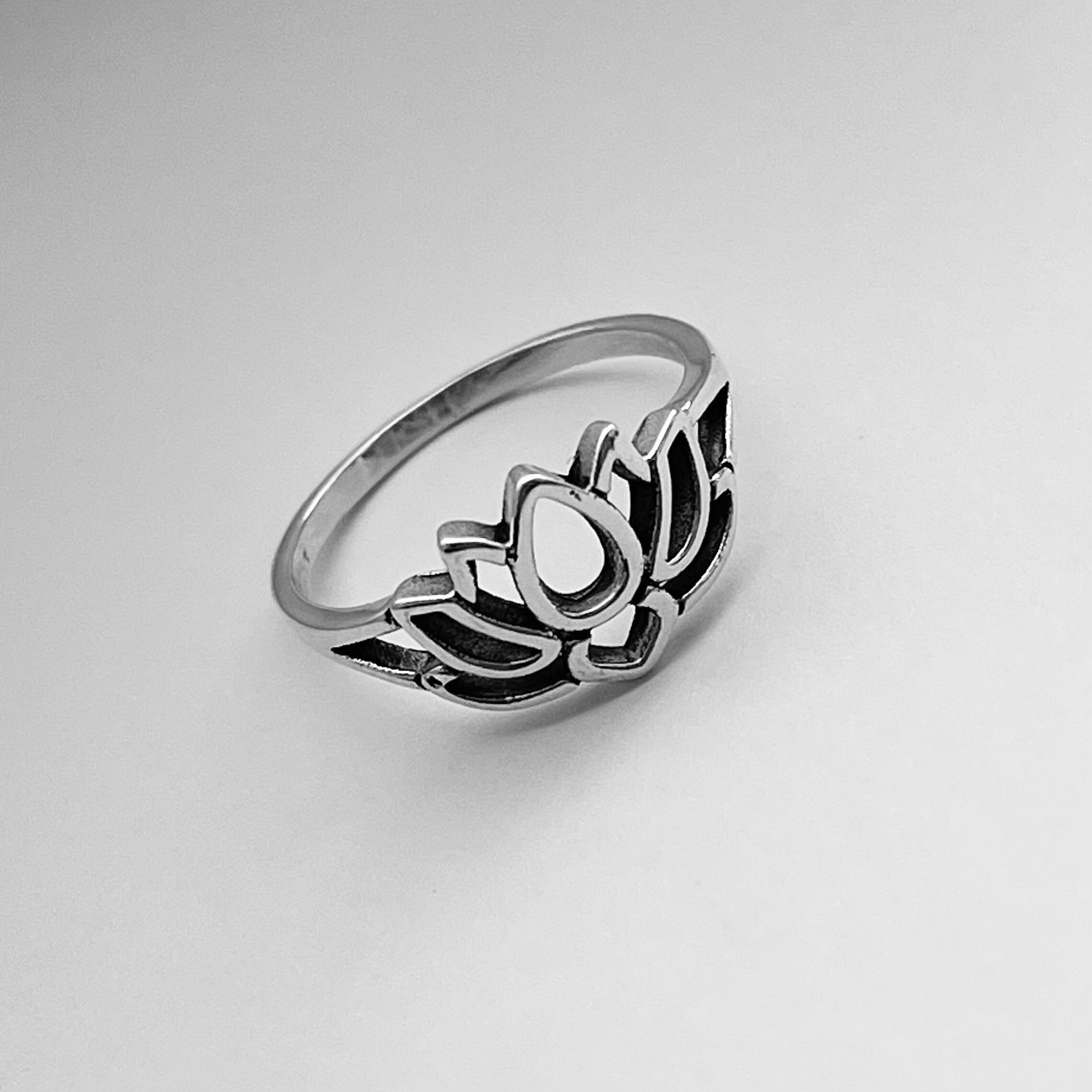Earth Gems Jewelry Sterling Silver Ring Lotus Design Ring Silver Rings Lotus  Flower Ring for Women - Walmart.com