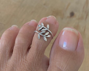 Sterling Silver Leaves Toe Ring, Silver Ring, Midi Ring, Pinky Ring, Adjustable Ring