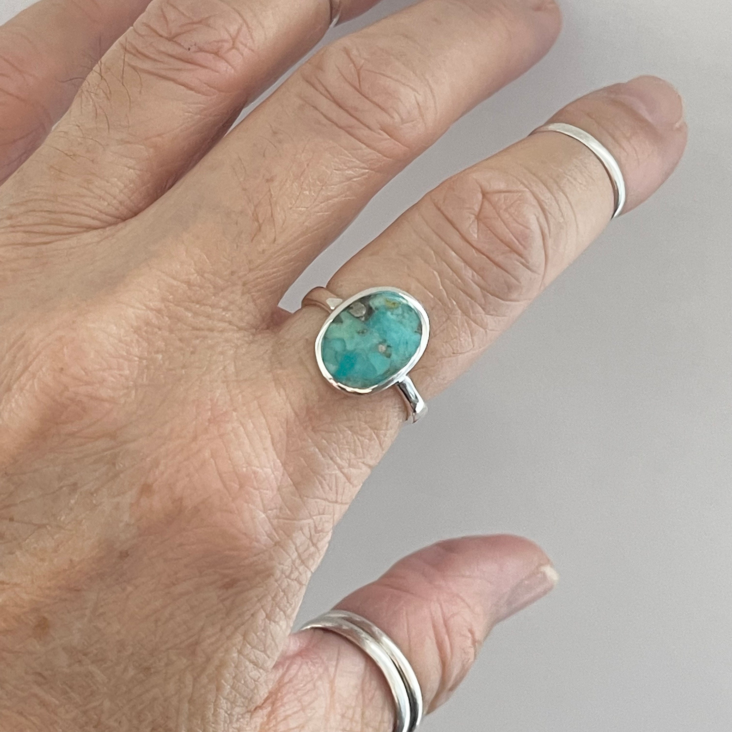 Sterling Silver Genuine Turquoise Oval Stone Ring New Sterling Silver Genuine Turquoise Oval Stone Ring New