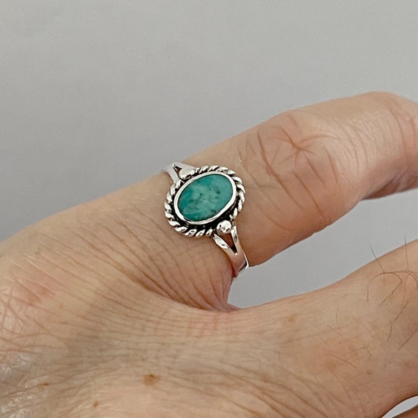 Sterling Silver Small Oval Genuine Turquoise Ring with Braid, Boho Ring, Silver Ring, Dainty Ring