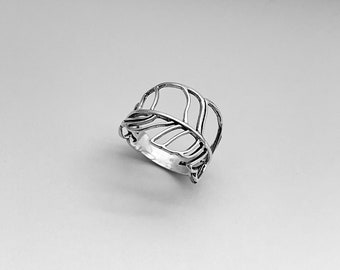 Sterling Silver Thin Cut Out Wrapped Leaf Ring, Delicate Ring, Tree Ring, Silver Ring, Boho Ring