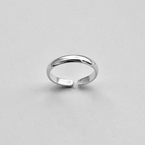 Sterling Silver 2.5MM Plain Band Toe Ring, Silver Ring, Midi Ring, Pinky Ring, Adjustable Ring image 5