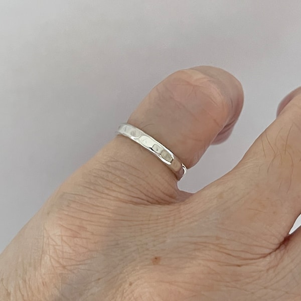 Sterling Silver Hammered Band, Pinky Ring, Stackable Ring, Wedding Band, Silver Ring, Midi Ring
