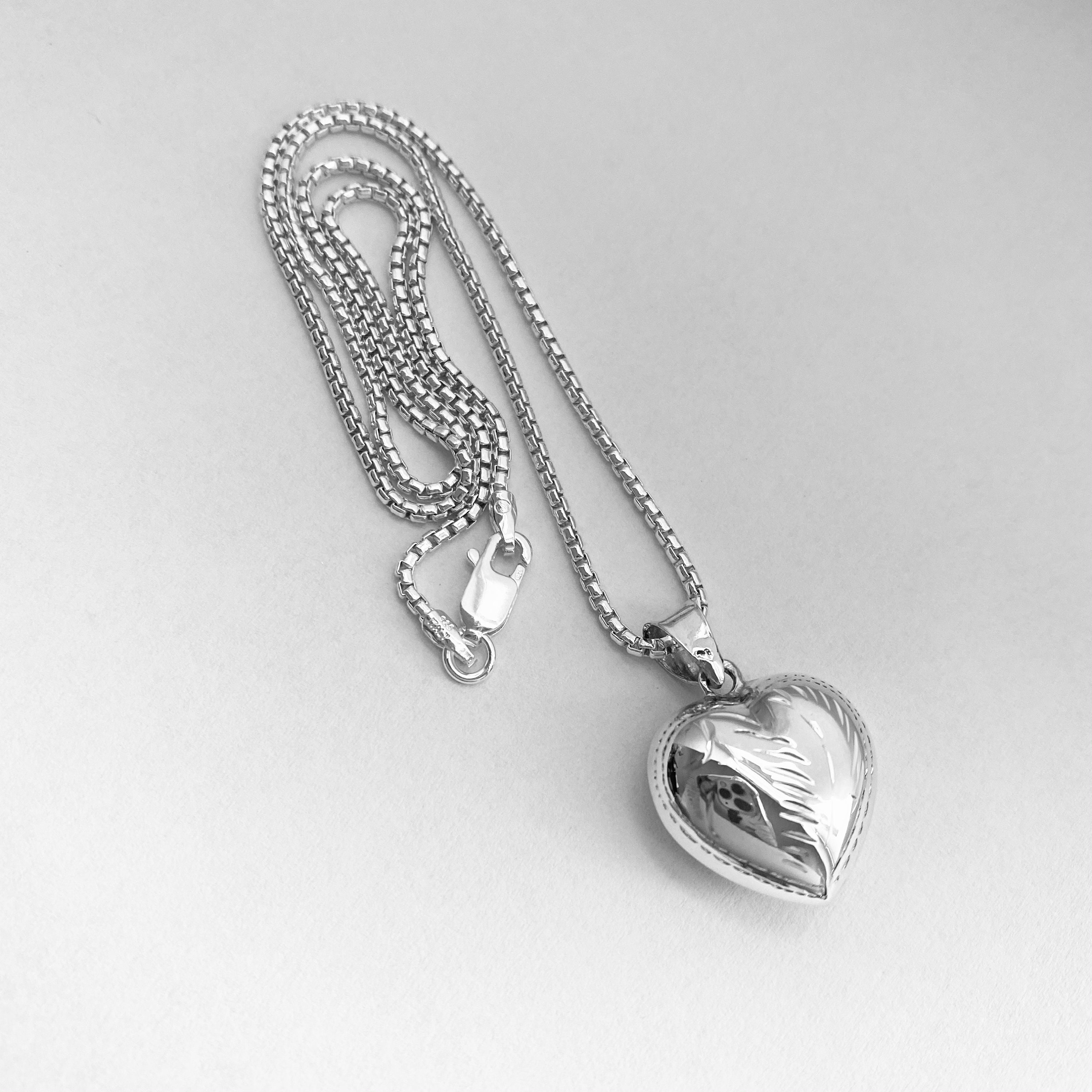 Collar de corazón hinchado grabado de plata de ley collar de Etsy
