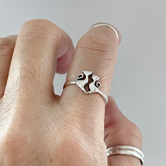 Cat Ring 2025