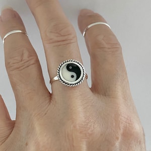 Sterling Silver Round Yin and Yang Ring with Rope, Yoga Ring, Silver Ring, Statement Ring