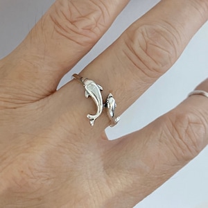 Sterling Silver Mama and Baby Dolphin Ring, Silver Ring, Ocean Ring, Beach Ring, Dolphin Ring