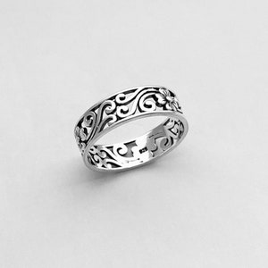 Sterling Silver Swirl and Heart Shape Flower Band, Filigree Flower Ring, Silver Ring, Wedding Ring