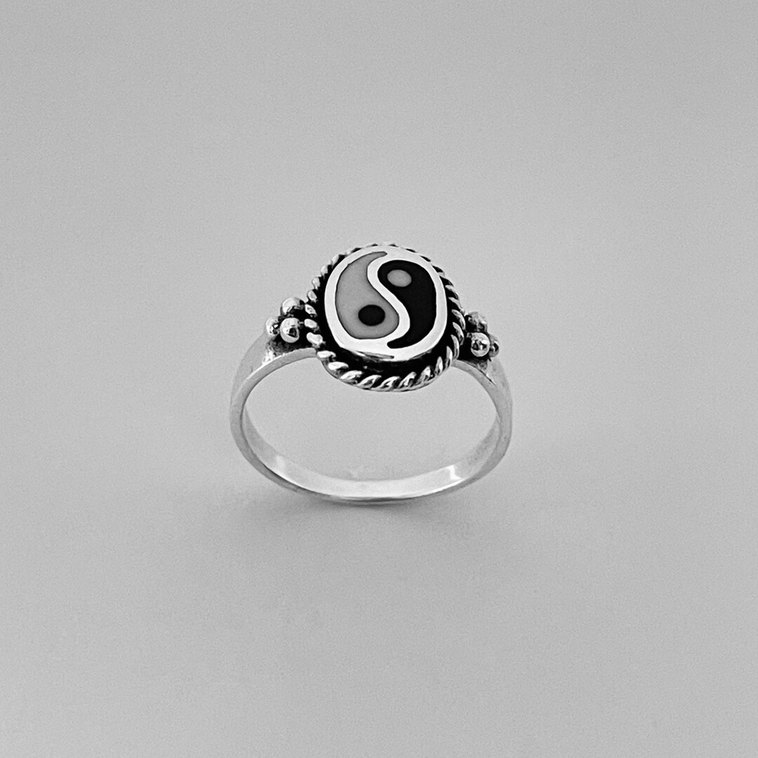 Sterling Silver Oval Yin and Yang Ring With Rope, Yoga Ring, Silver