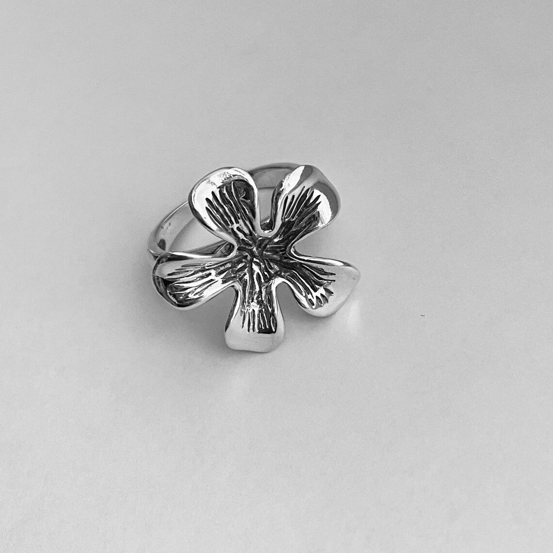 Sterling Silver Giant Lily Flower Ring Lily Ring Silver Etsy