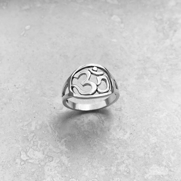 Sterling Silver Circle OM Ring, Yoga Ring, Boho Ring, Spirit Ring, Silver Ring, Religious Ring