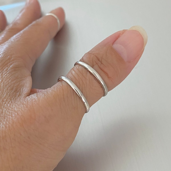 Sterling Silver One Plain 2mm Band Ring, Unisex Ring, Trouwring, Zilveren Ring, Stapelbare Ring