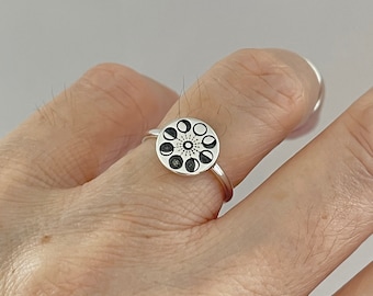 Sterling Silver Round Sun and Moon phases Ring, Boho Ring, Moon Ring, Silver Ring, Celestial Ring