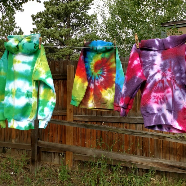 hippie costume tie dye shirt