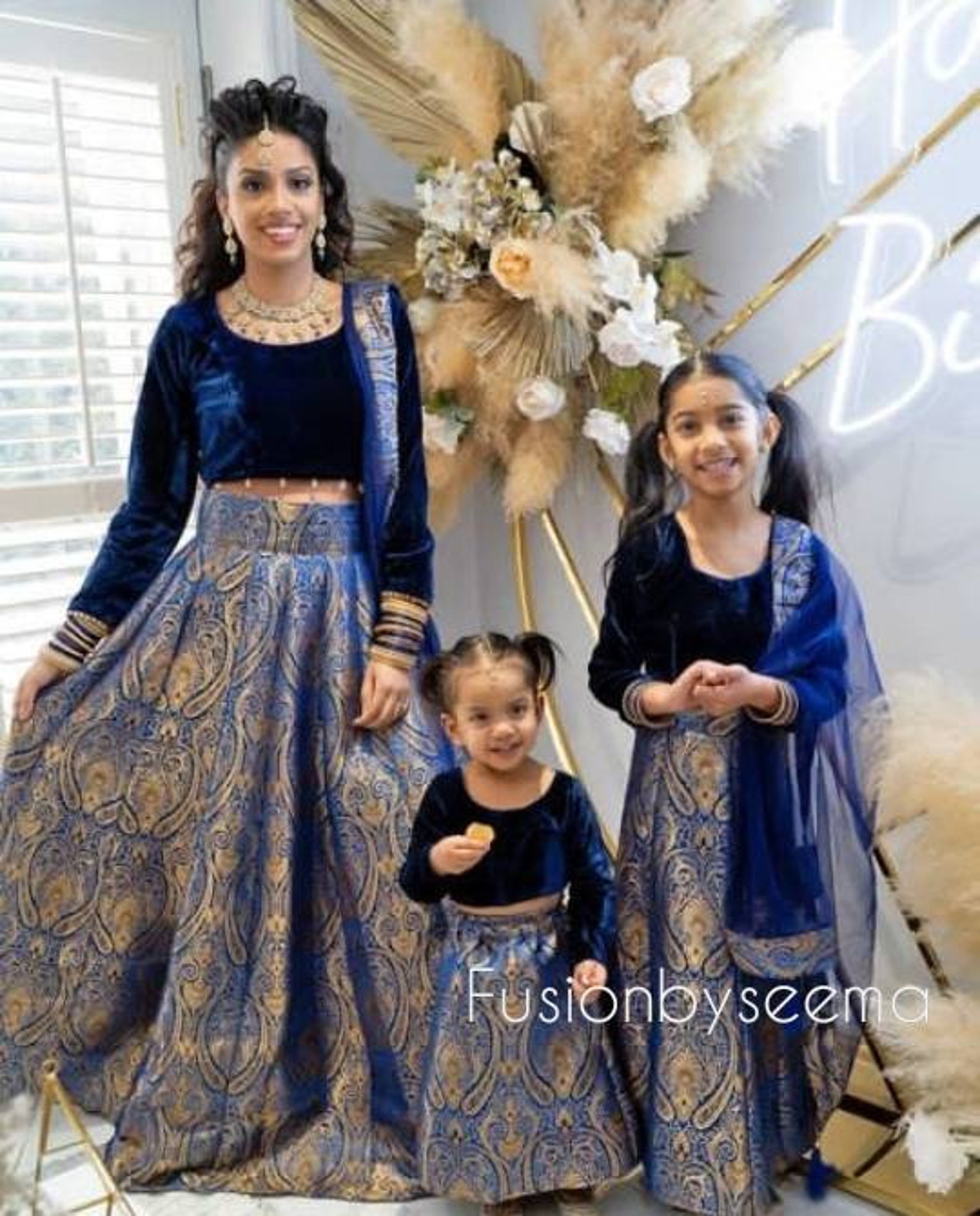 mom and daughter matching lehenga